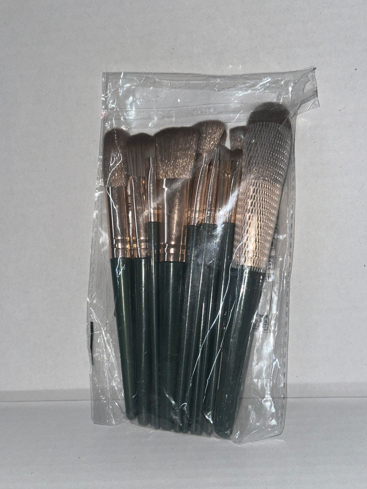 Khaki makeup brush set