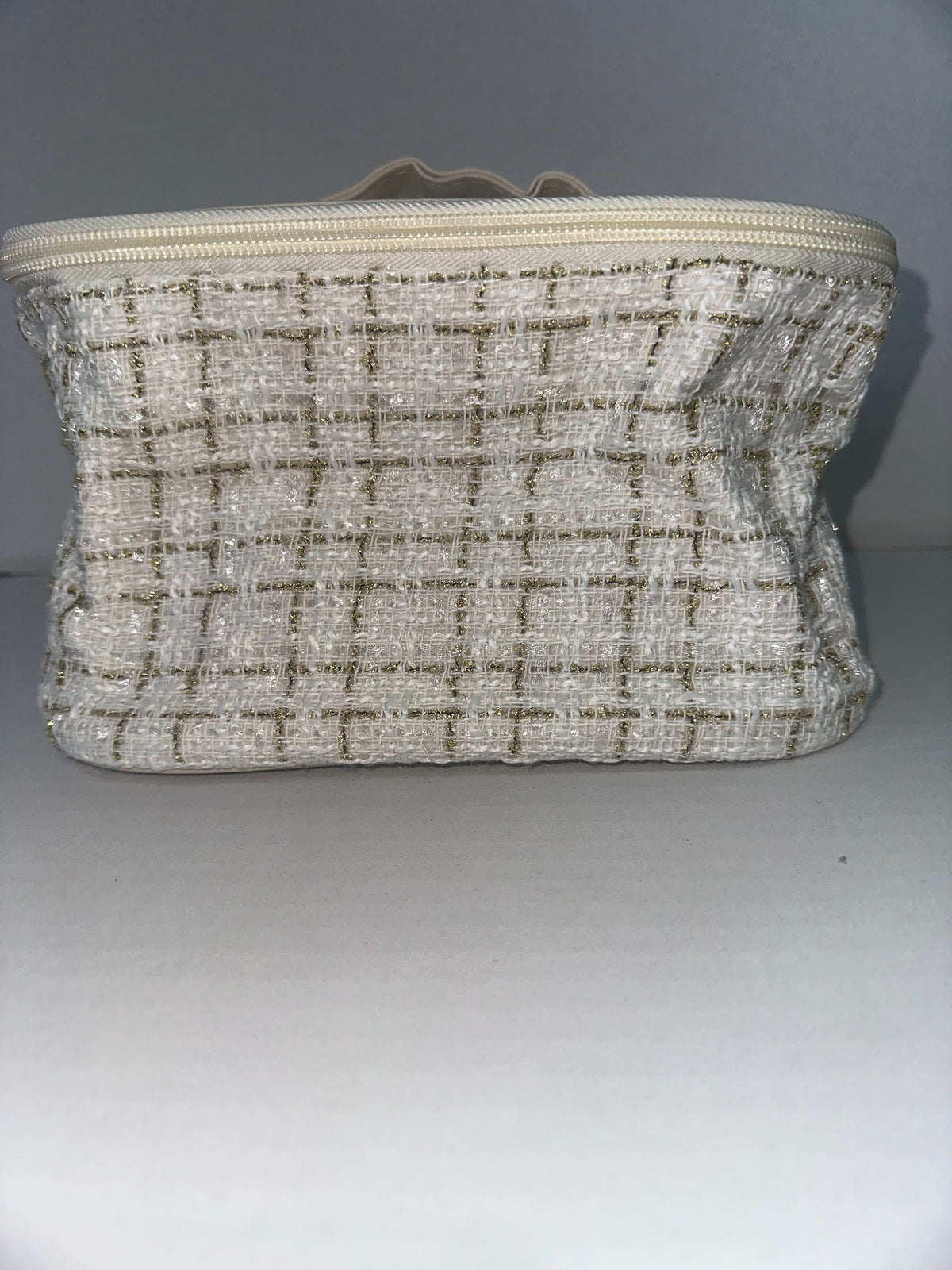Pearl classy makeup bag