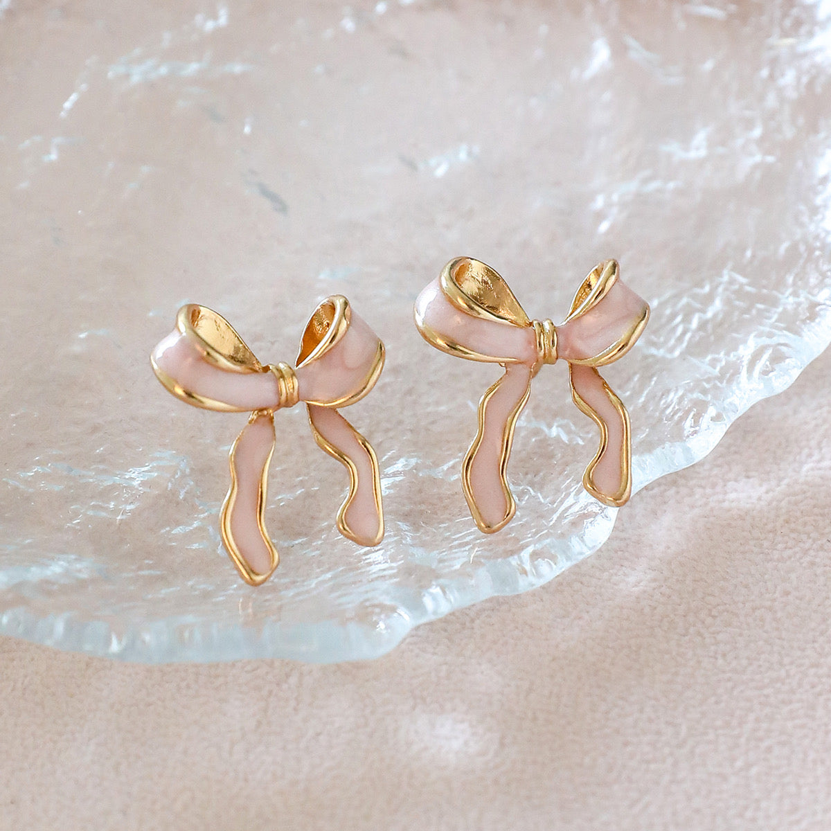 Bow pink earrings