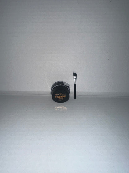 Waterproof matte eyebrow gel for sharpening and tinting your brows