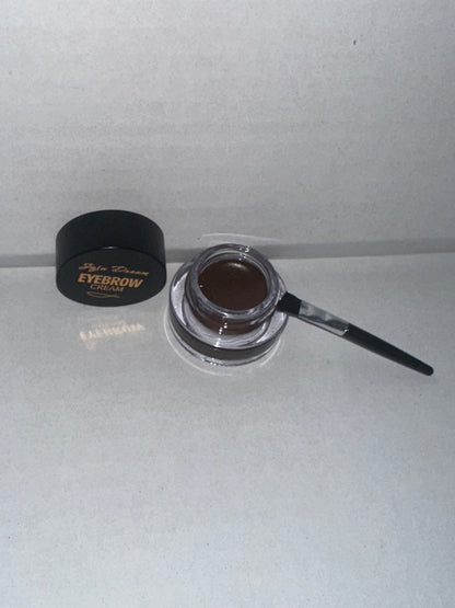 Waterproof matte eyebrow gel for sharpening and tinting your brows