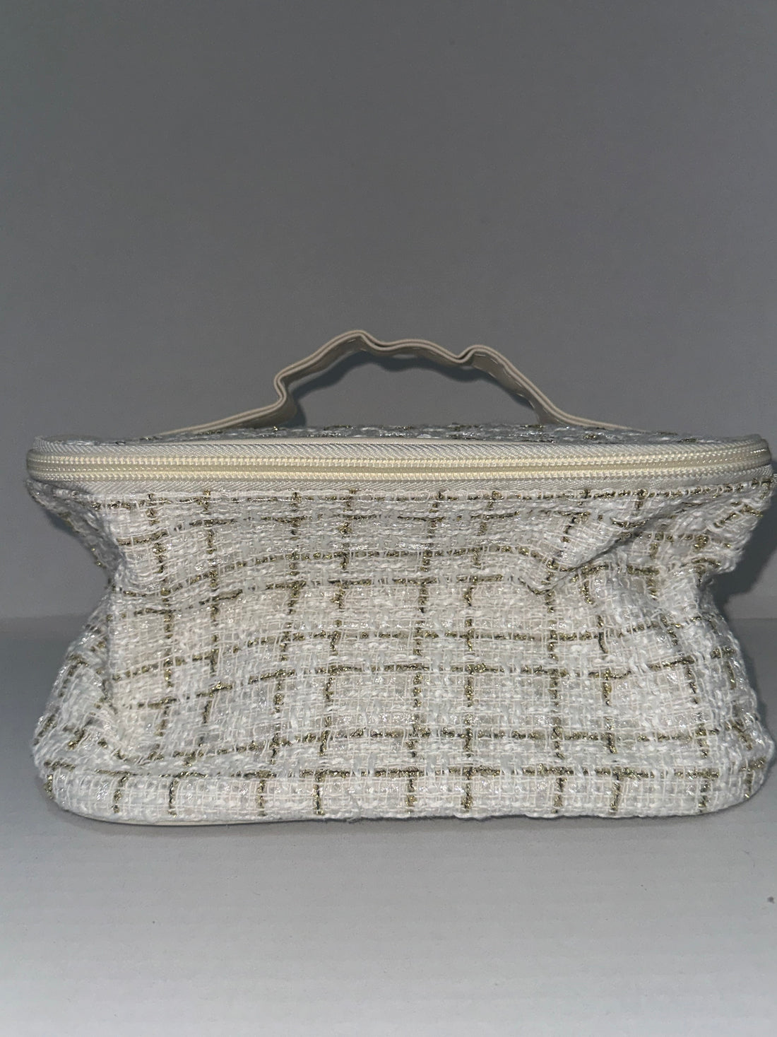 Pearl classy makeup bag
