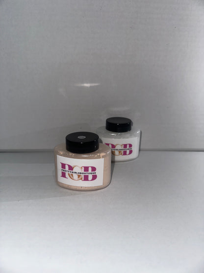Matte Loose Setting Powder—lock in your look, crush shine, and conquer the day with long-lasting, flawless coverage.
