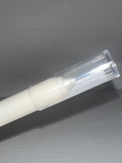 Waterproof glitter eyeshadow pen