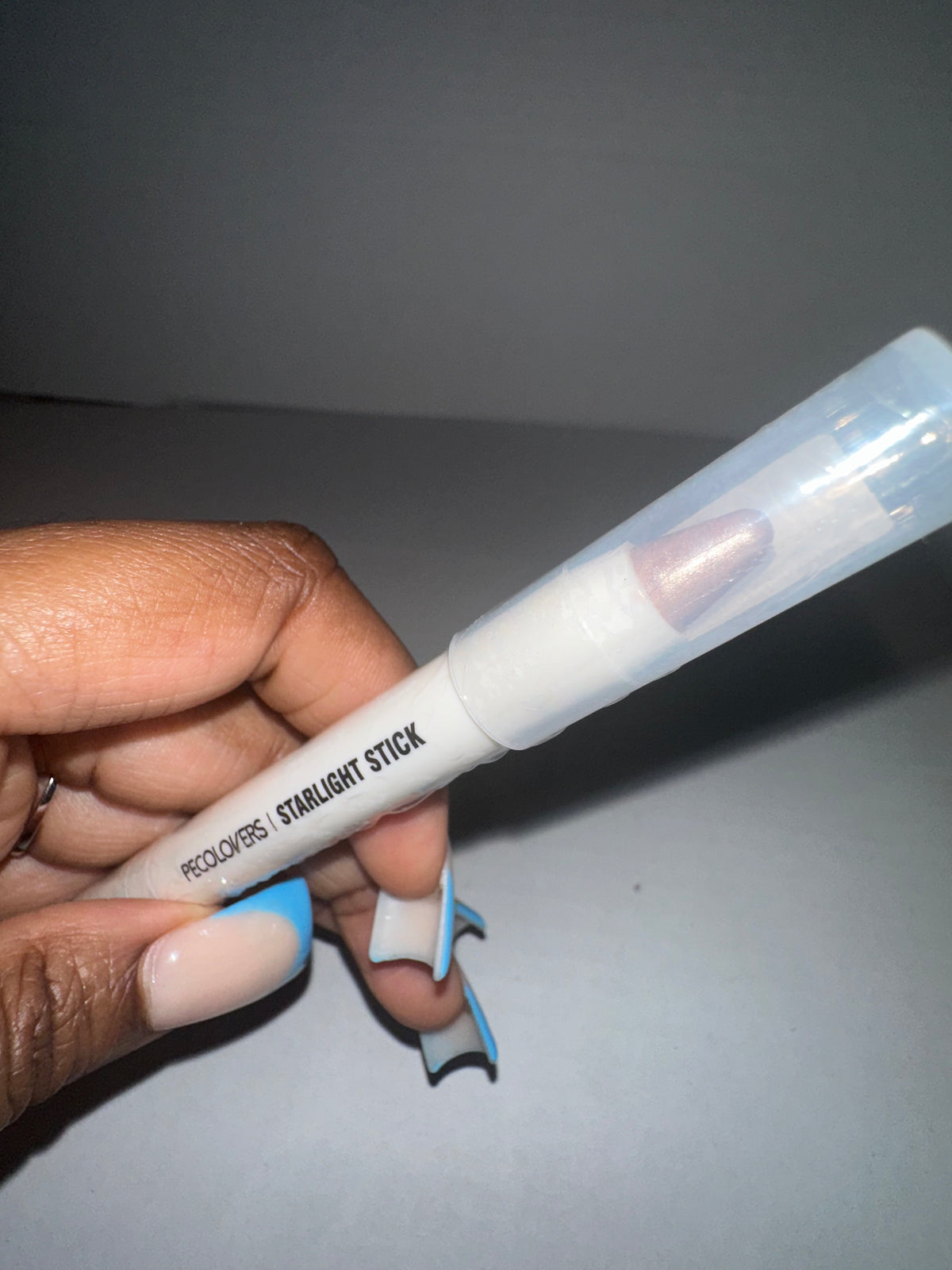 Waterproof glitter eyeshadow pen