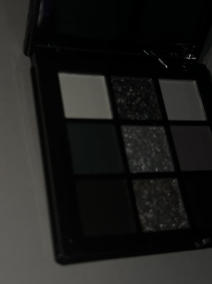 Smoky Eye Eyeshadow Palette