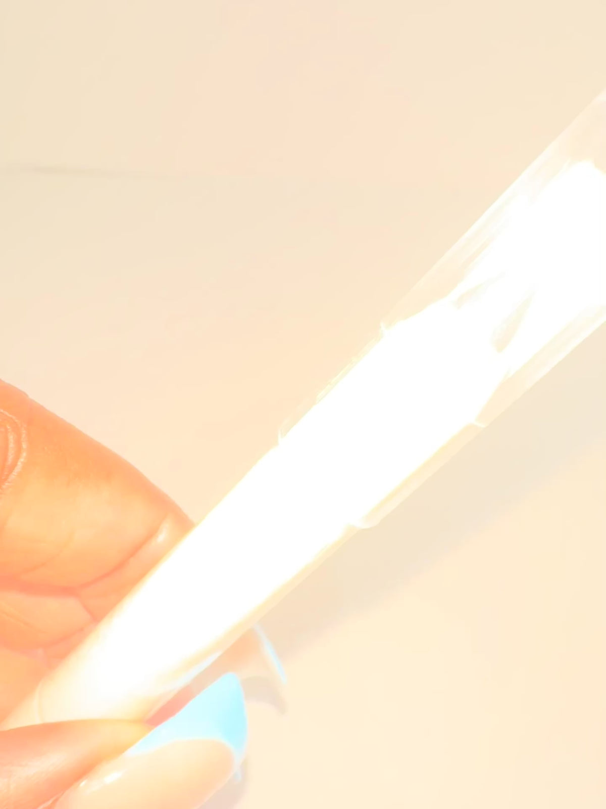 Waterproof glitter eyeshadow pen