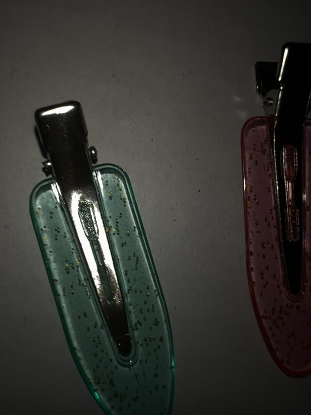 Sparkling transparent clips (2 for 1)