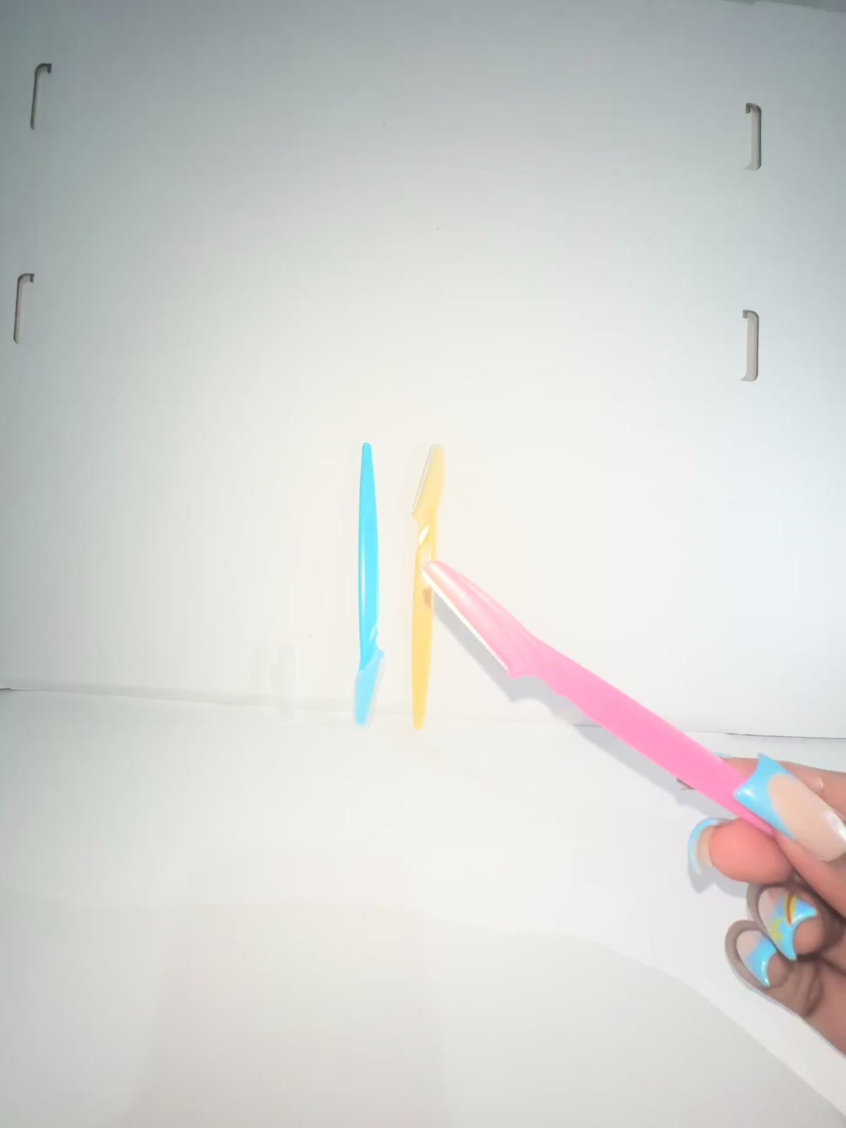 Eye brows razor