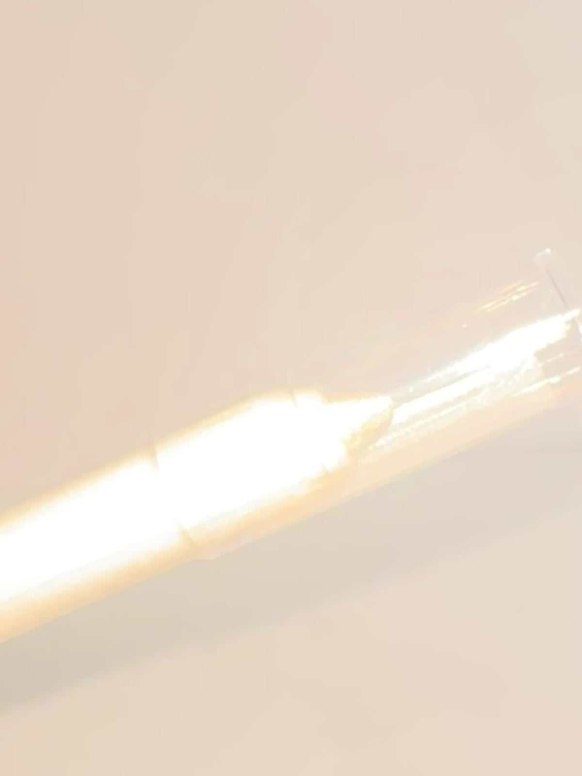 Waterproof glitter eyeshadow pen