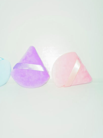 Triangular powder puffs